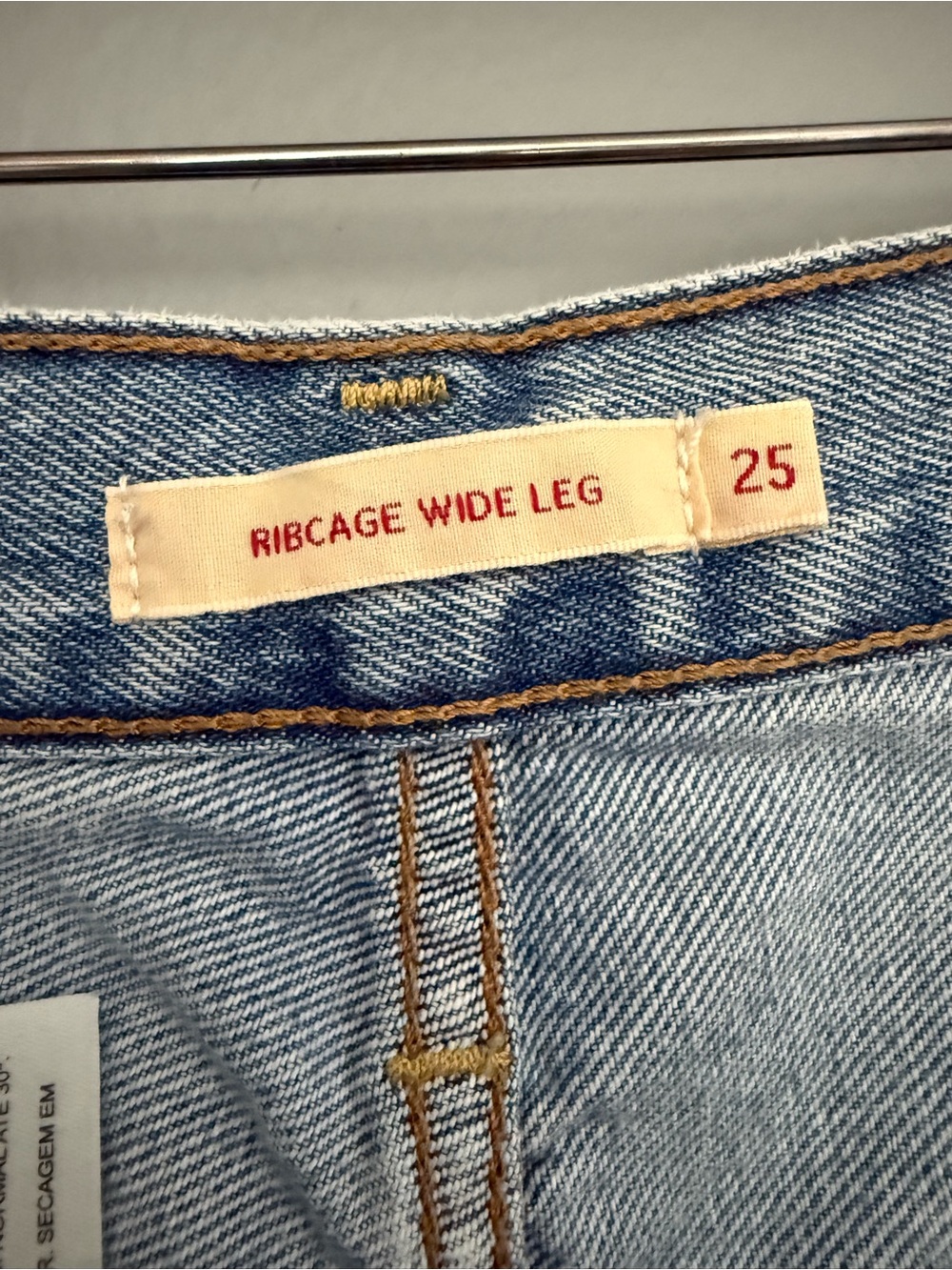Levi’s Size 25 Ribcage Wide Leg Jeans - Picture 9 of 16